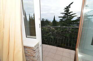 Гостиница Дельфин Партенит Апартаменты с видом на горы-7